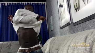 Vékony főiskolás tini ribi és a nagy színes bőrű dákó Thumb