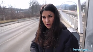 Tini kiscsaj jól tele verve Thumb